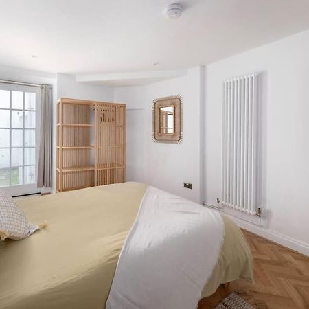 Spacious Apartment - 5 Minutes Walk To Bath Abbey Dış mekan fotoğraf