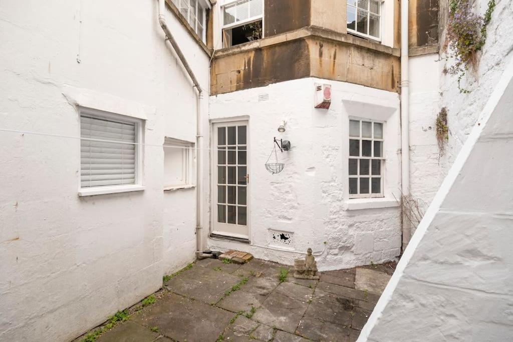 Spacious Apartment - 5 Minutes Walk To Bath Abbey Dış mekan fotoğraf